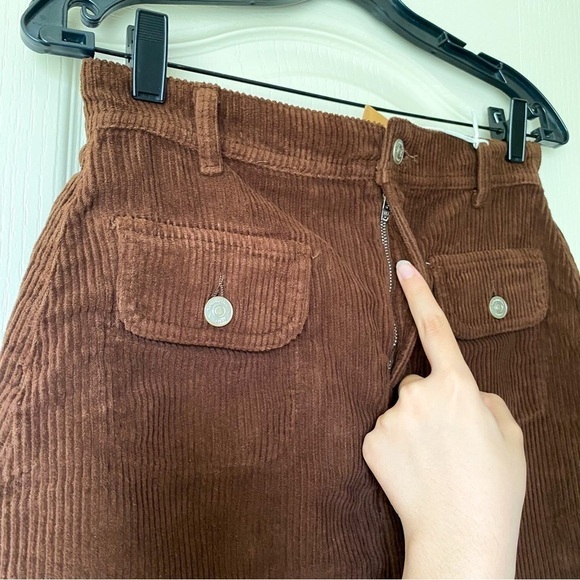 Reformation Skirt Elia Patch Pocket Corduroy Mini High-Waisted Cafe 26 NWT - Picture 2 of 7